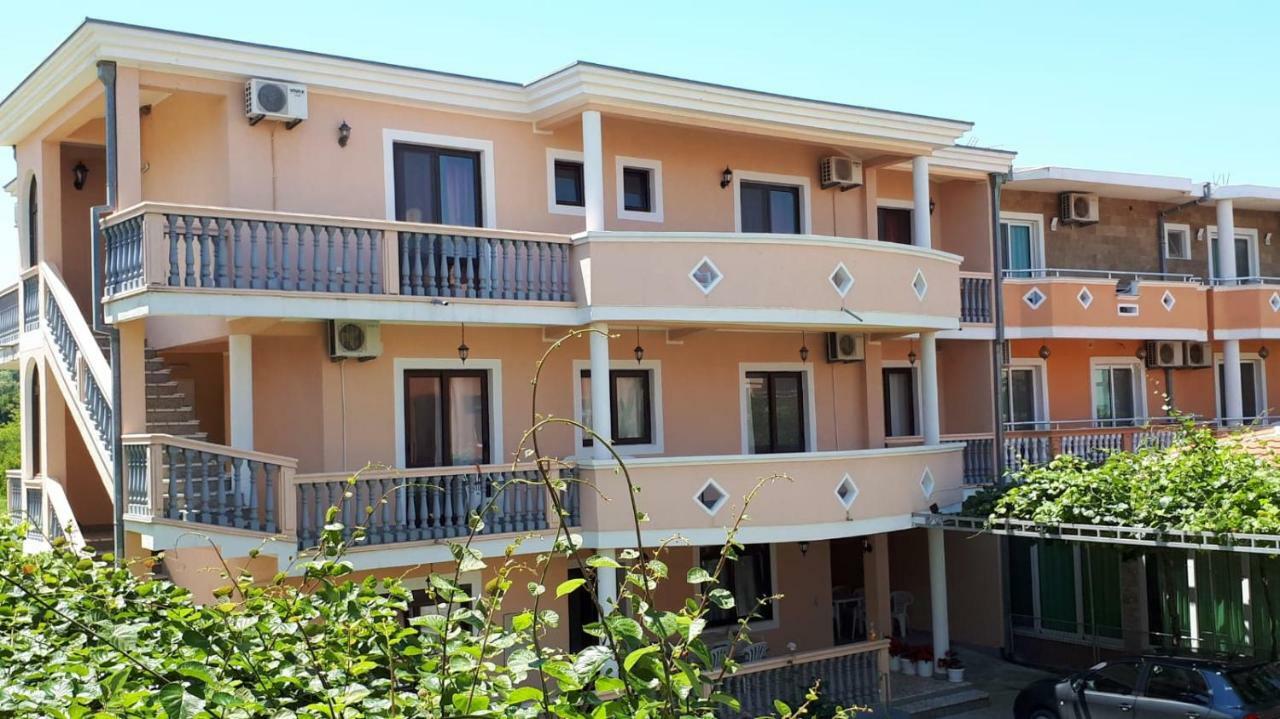 Rooms Ibrocevic Улцинь Екстер'єр фото